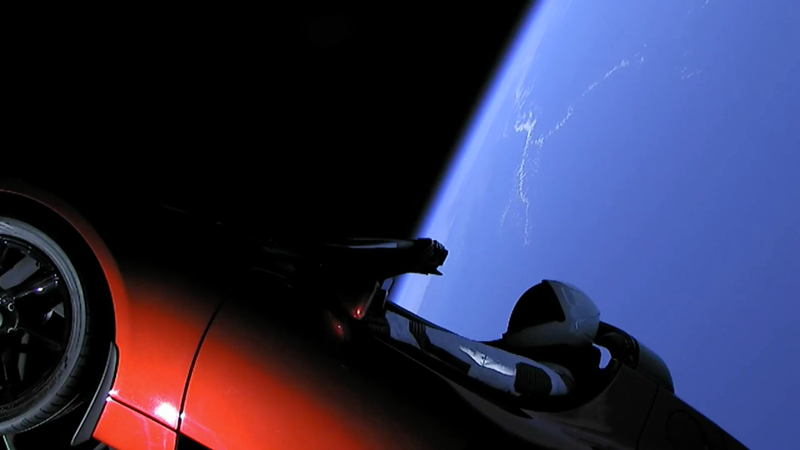 Illustration for article titled Las diez imágenes más alucinantes que nos deja el lanzamiento del Falcon Heavy